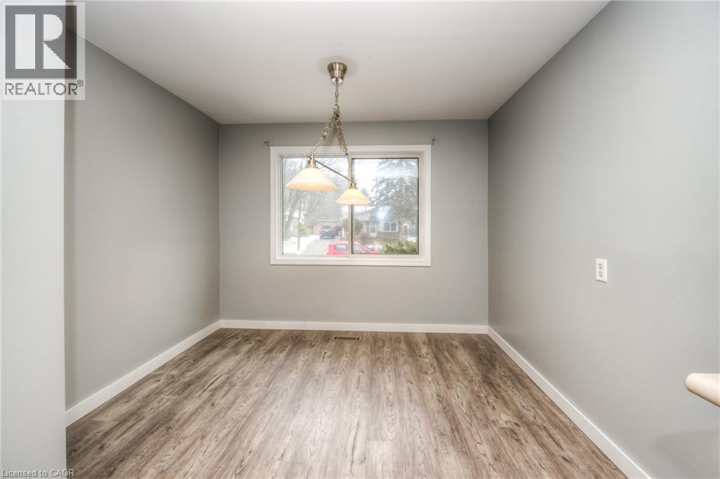 74 Helene Crescent, Waterloo, Ontario  N2L 5E5 - Photo 12 - 40809925