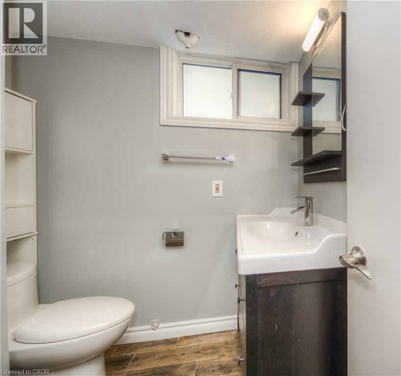 74 Helene Crescent, Waterloo, Ontario  N2L 5E5 - Photo 24 - 40809925