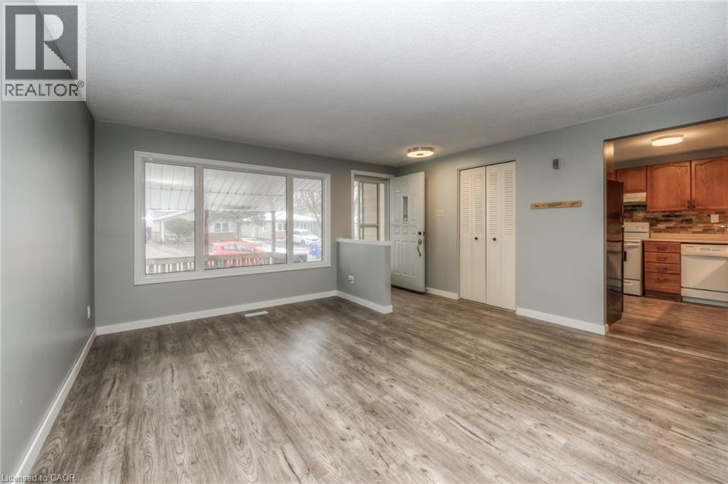 74 Helene Crescent, Waterloo, Ontario  N2L 5E5 - Photo 7 - 40809925