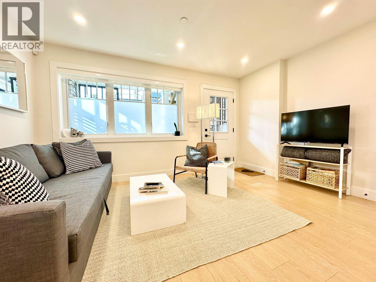 1672 E 15th Avenue, Vancouver, British Columbia  V5N 2G1 - Photo 6 - R3098851