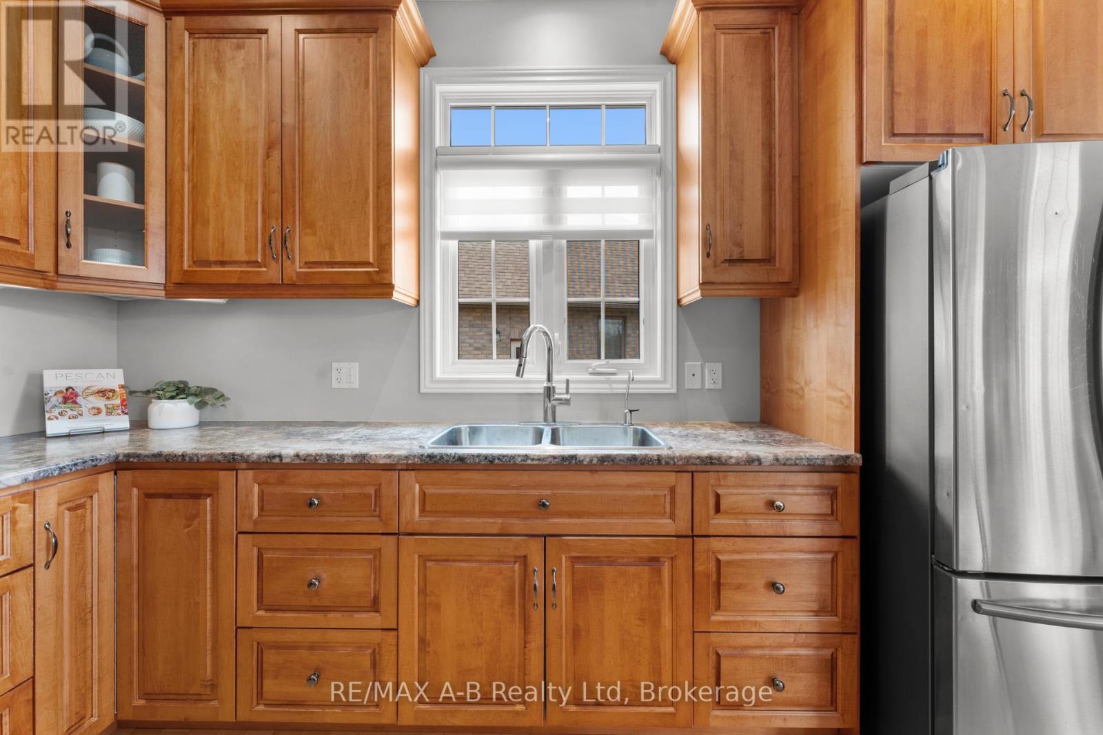 77 Guest Court, St. Marys, Ontario  N4X 1E5 - Photo 20 - X12873012