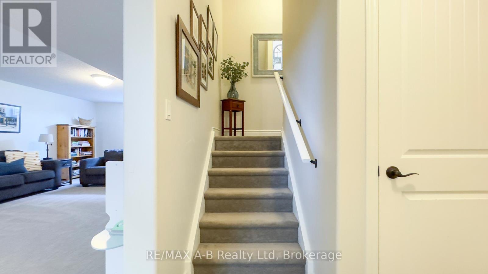 77 Guest Court, St. Marys, Ontario  N4X 1E5 - Photo 36 - X12873012