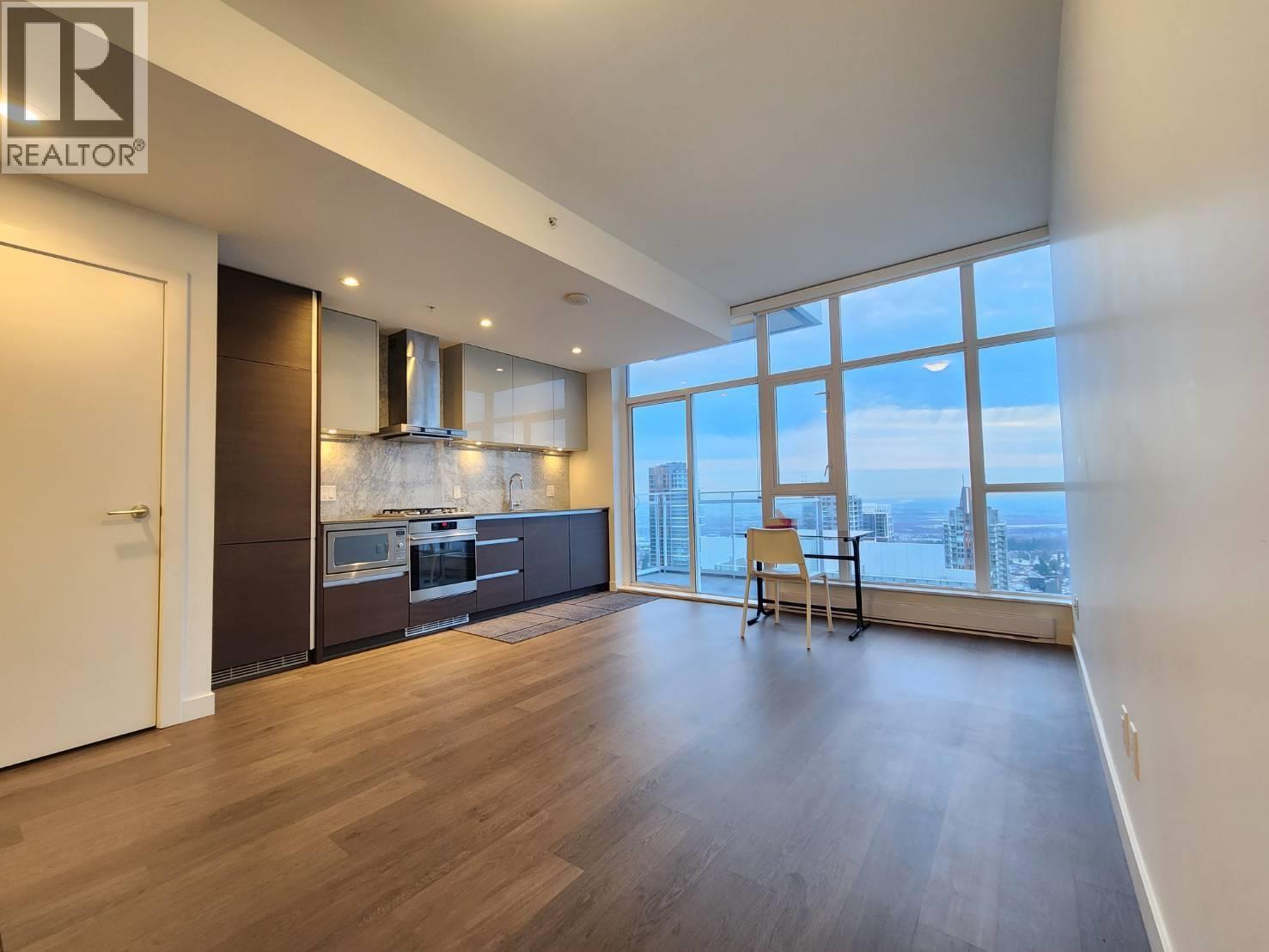 5203 4670 Assembly Way, Burnaby, British Columbia  V5H 0H3 - Photo 2 - R3098828