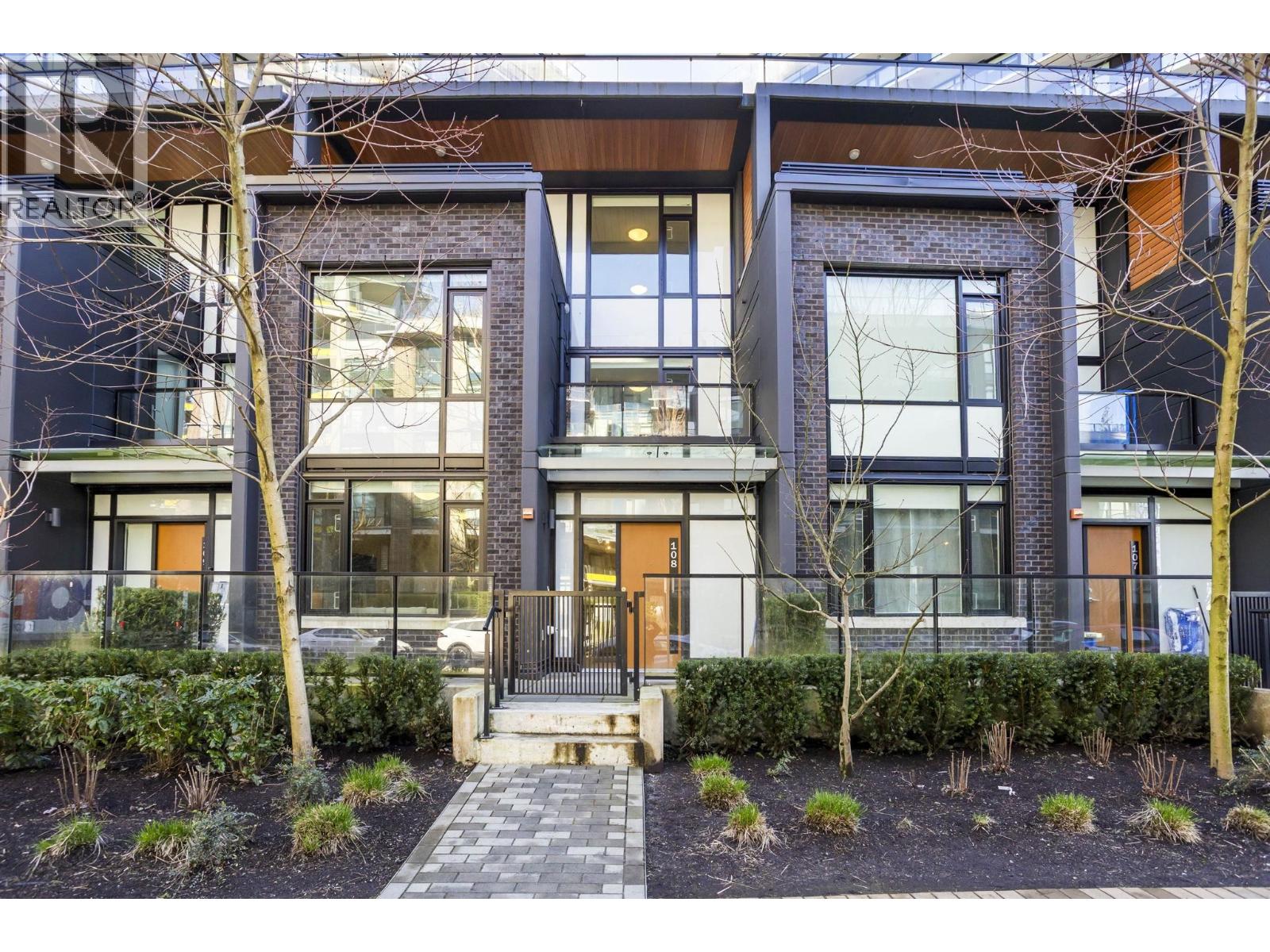 108 8761 University Crescent, Burnaby, British Columbia  V5A 4Y8 - Photo 3 - R3094895