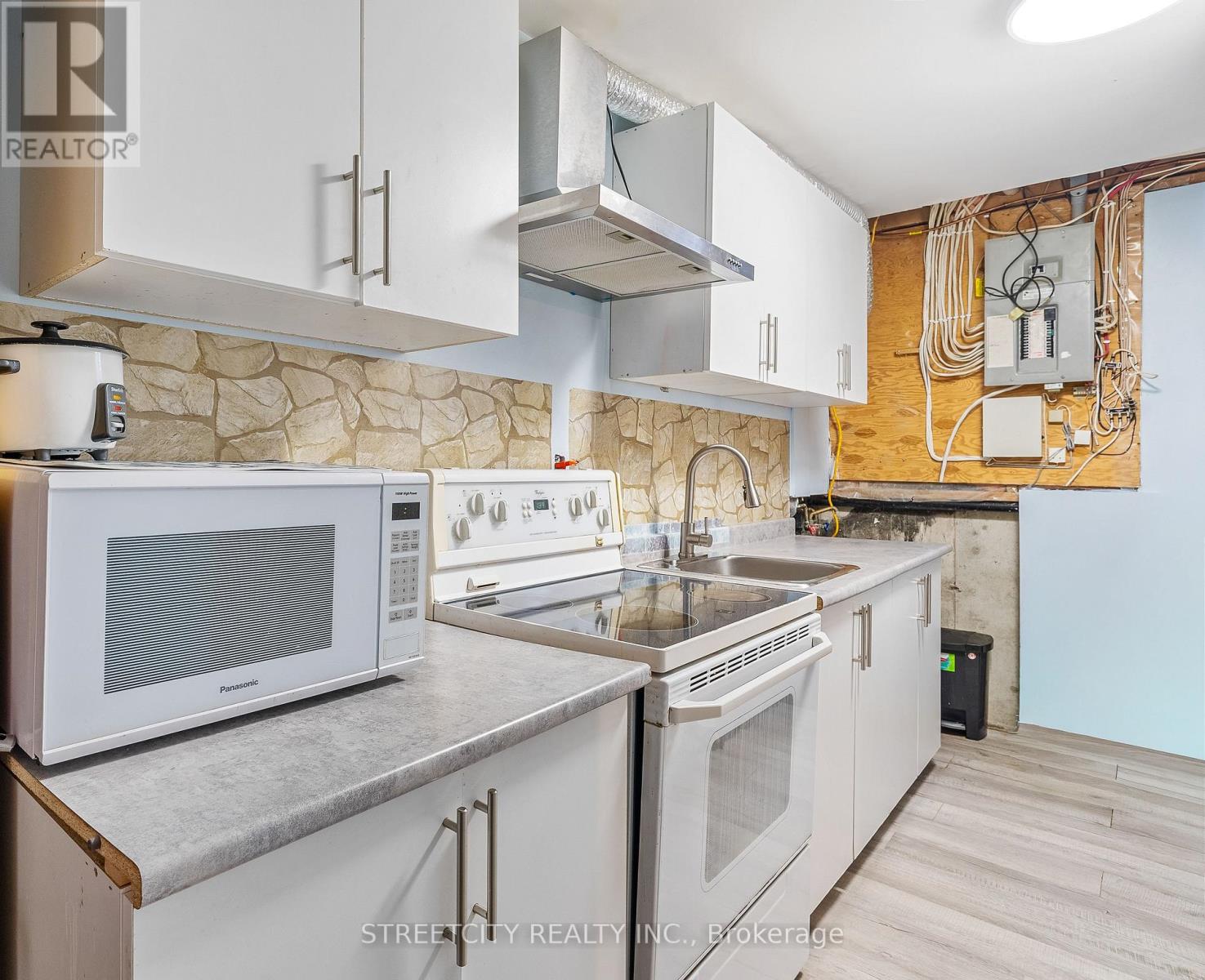 242 Colette Drive, London South, Ontario  N6E 3S8 - Photo 34 - X12872946