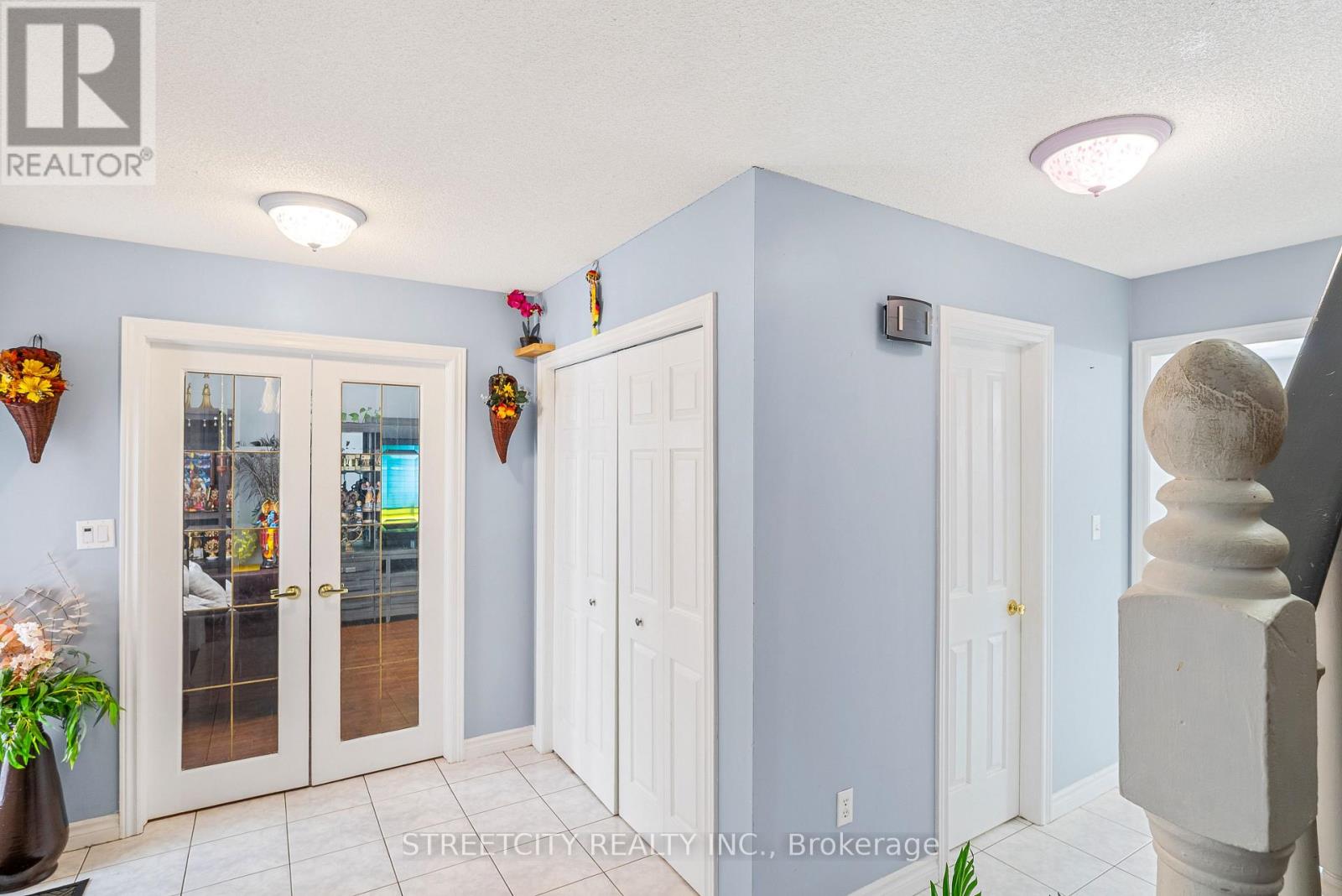 242 Colette Drive, London South, Ontario  N6E 3S8 - Photo 9 - X12872946