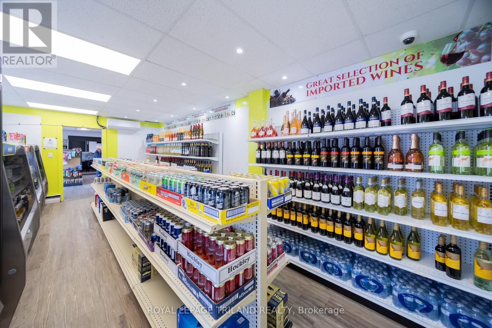 71146 Bluewater Highway, South Huron, Ontario  N0M 1T0 - Photo 17 - X12873016