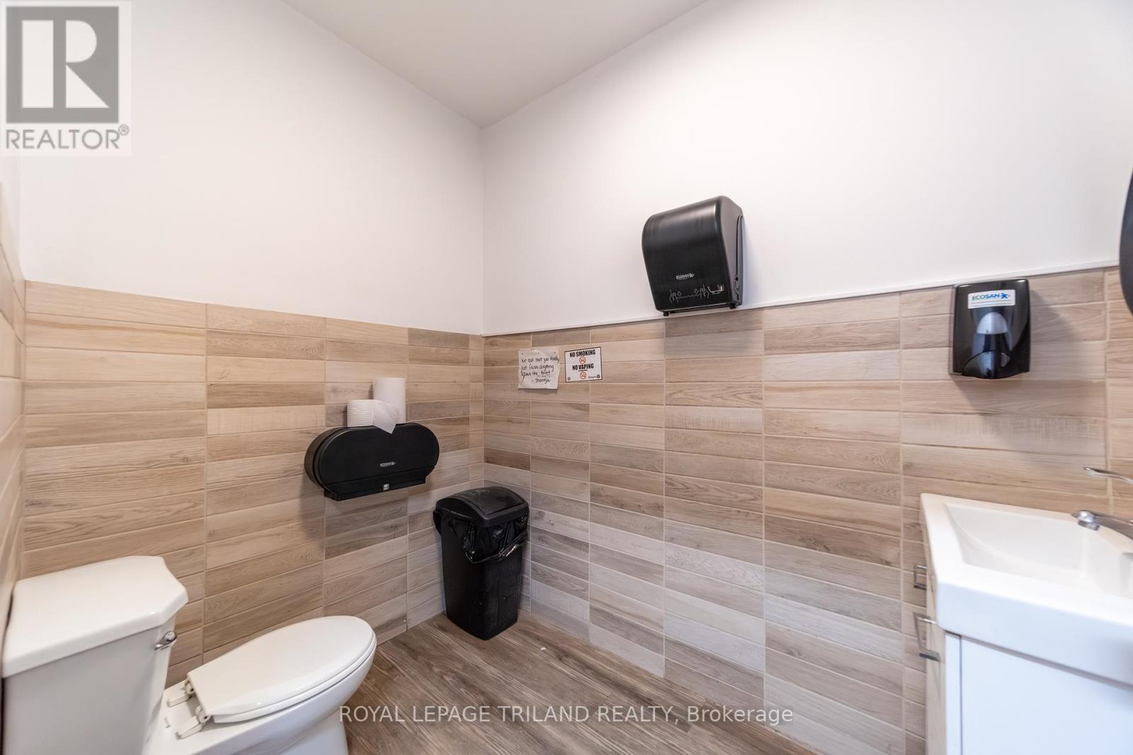 71146 Bluewater Highway, South Huron, Ontario  N0M 1T0 - Photo 30 - X12873016