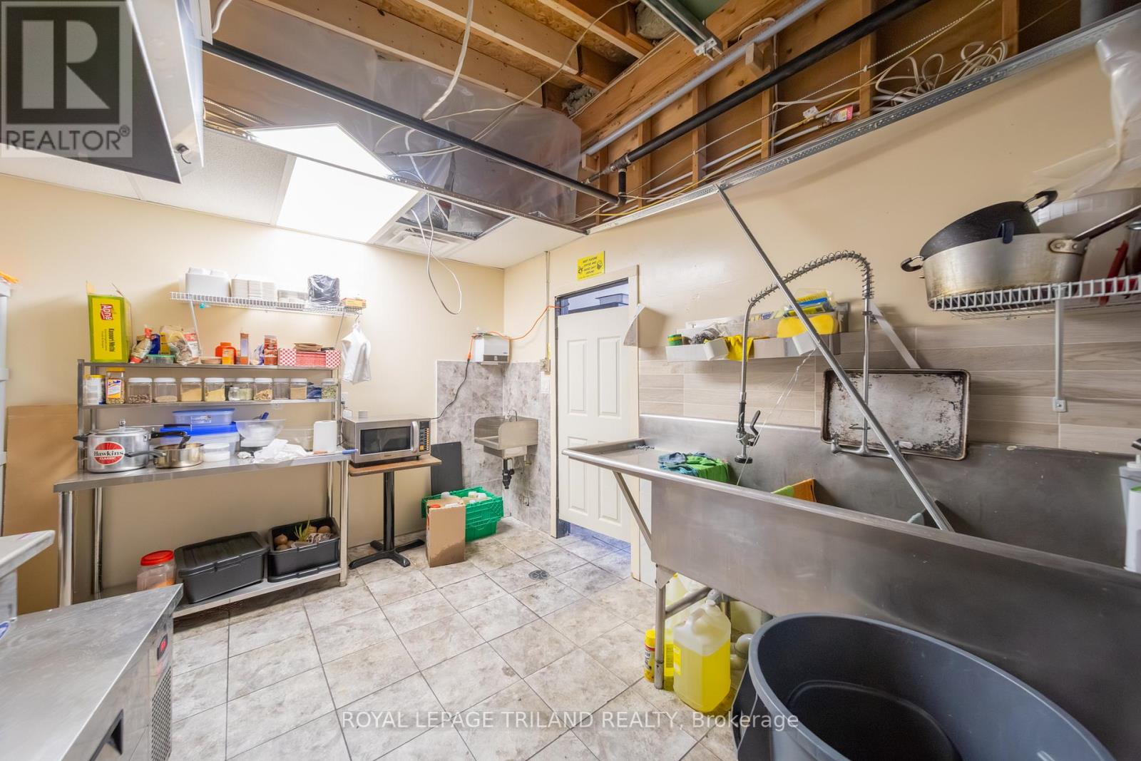 71146 Bluewater Highway, South Huron, Ontario  N0M 1T0 - Photo 34 - X12873016