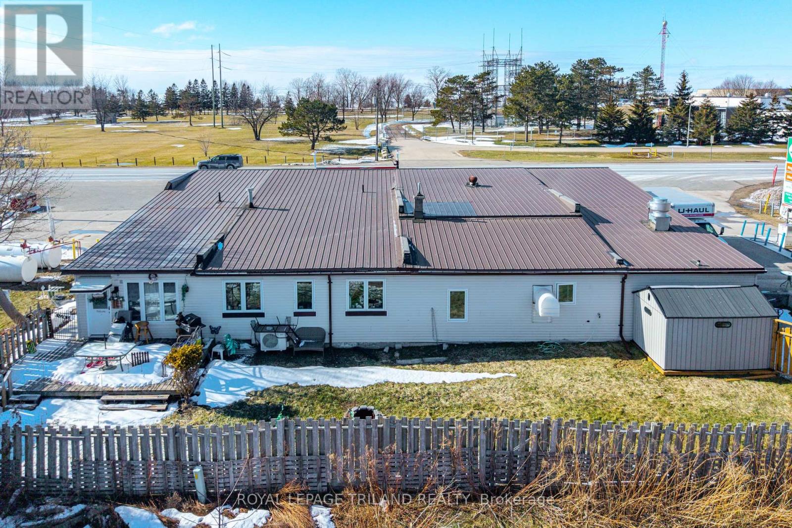 71146 Bluewater Highway, South Huron, Ontario  N0M 1T0 - Photo 40 - X12873016