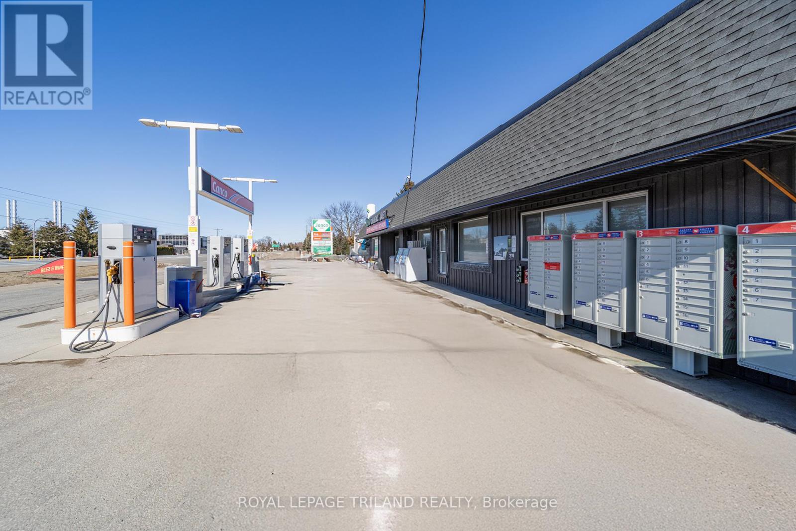 71146 Bluewater Highway, South Huron, Ontario  N0M 1T0 - Photo 8 - X12873016