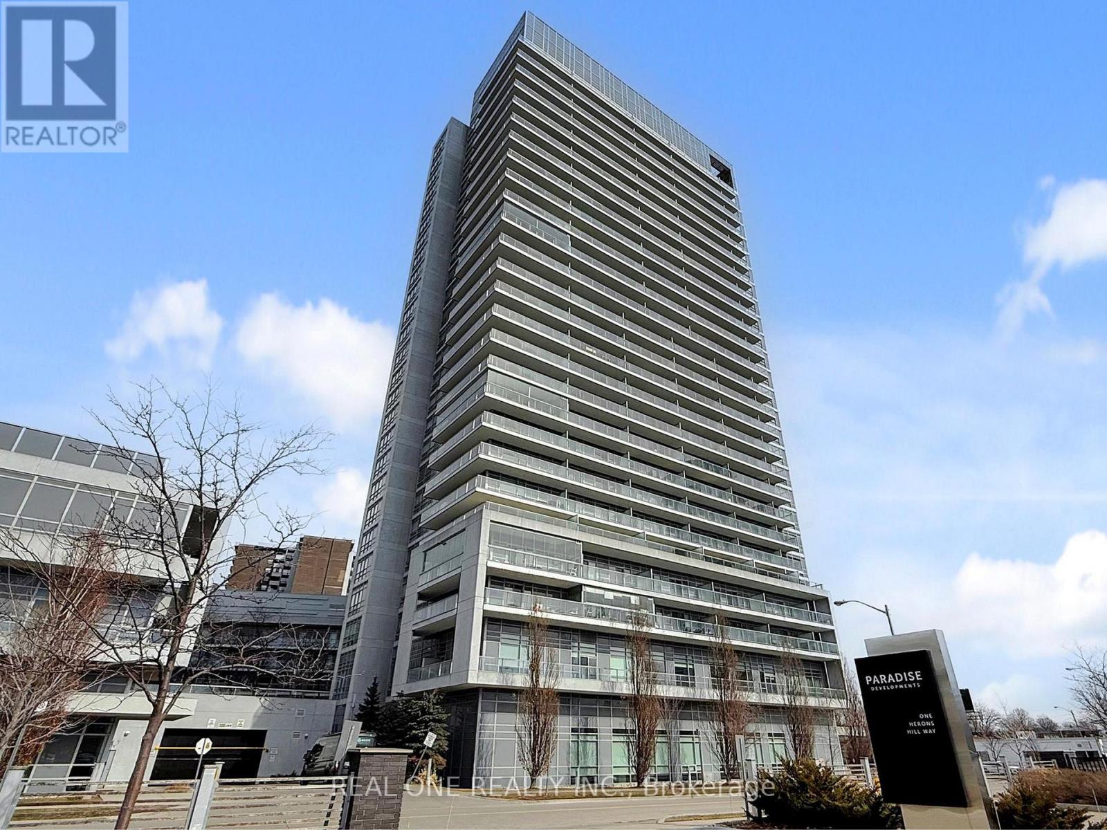 <div class="slider-price">$678,000</div><p>1910 - 30 Herons Hill Way, Toronto, Ontario</p>