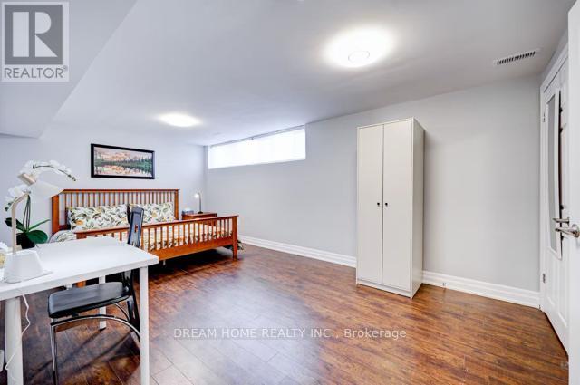 28 Earlton Road, Toronto, Ontario  M1T 2R3 - Photo 6 - E12872978