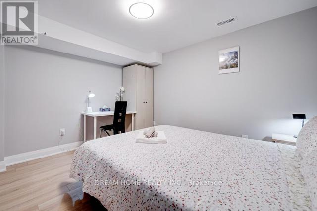 28 Earlton Road, Toronto, Ontario  M1T 2R3 - Photo 9 - E12872978