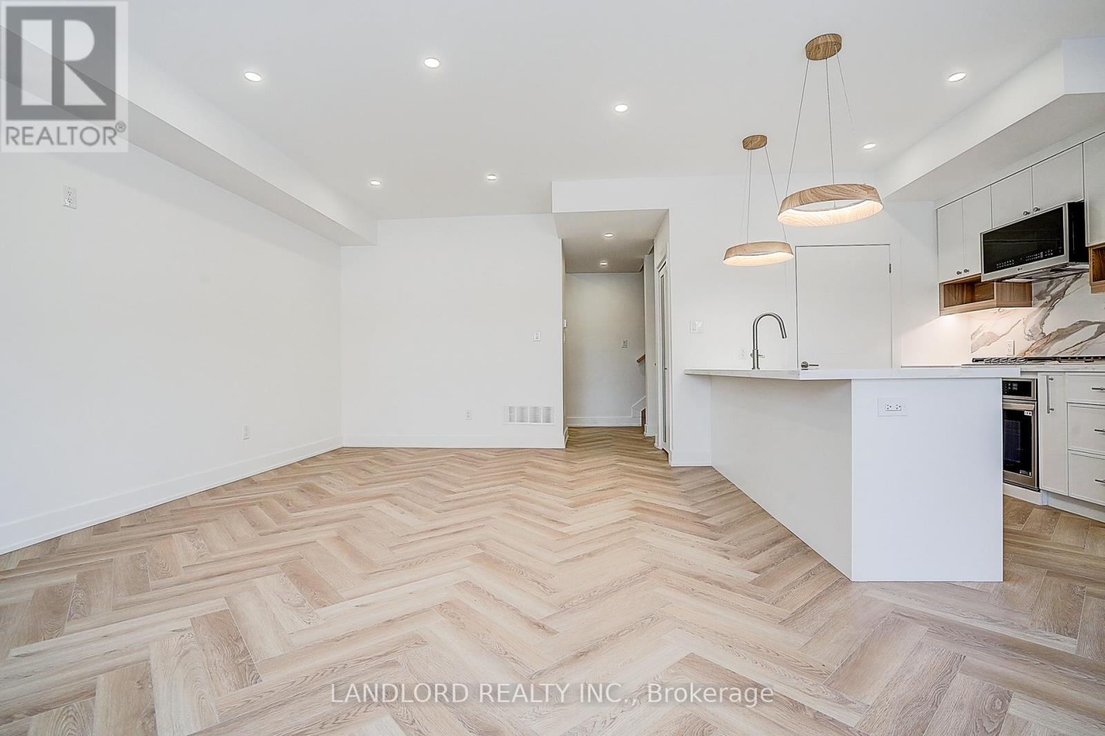 2 - 1146 Broadview Avenue, Toronto, Ontario  M4K 2S5 - Photo 12 - E12872996