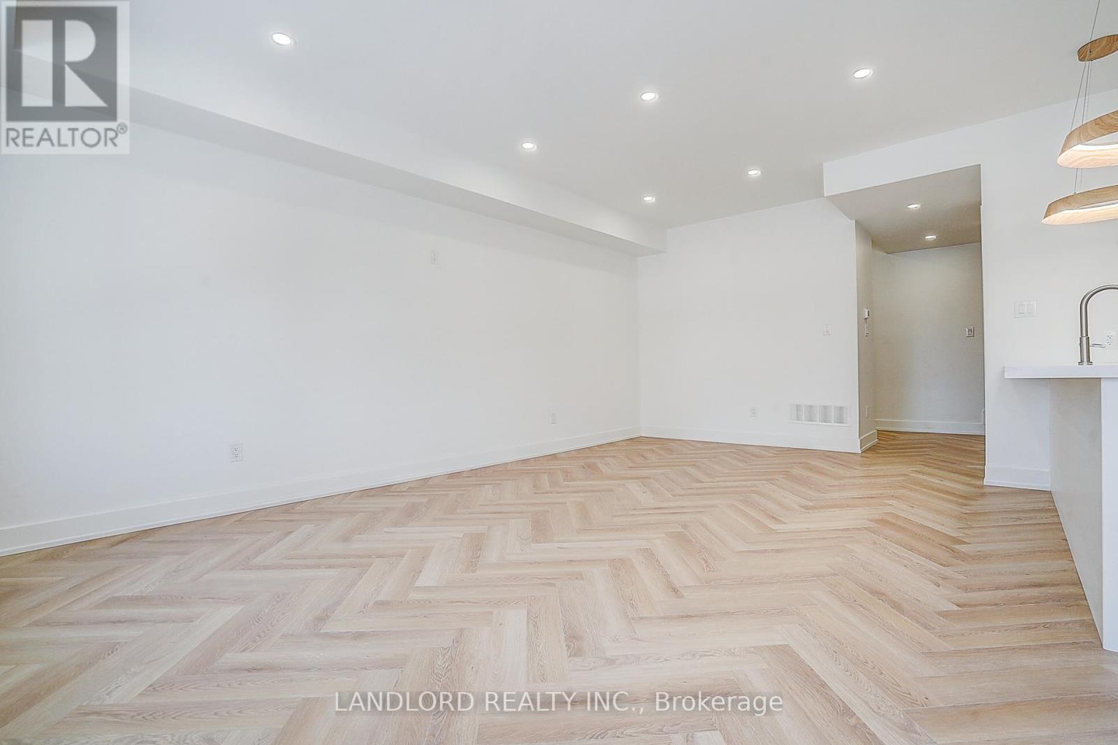 2 - 1146 Broadview Avenue, Toronto, Ontario  M4K 2S5 - Photo 13 - E12872996