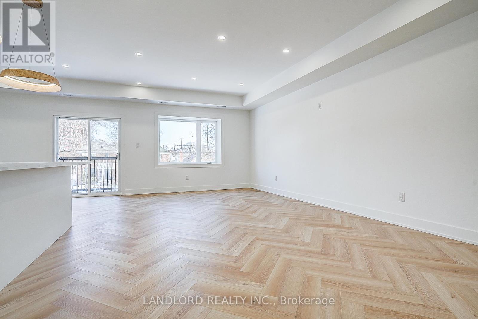 2 - 1146 Broadview Avenue, Toronto, Ontario  M4K 2S5 - Photo 7 - E12872996