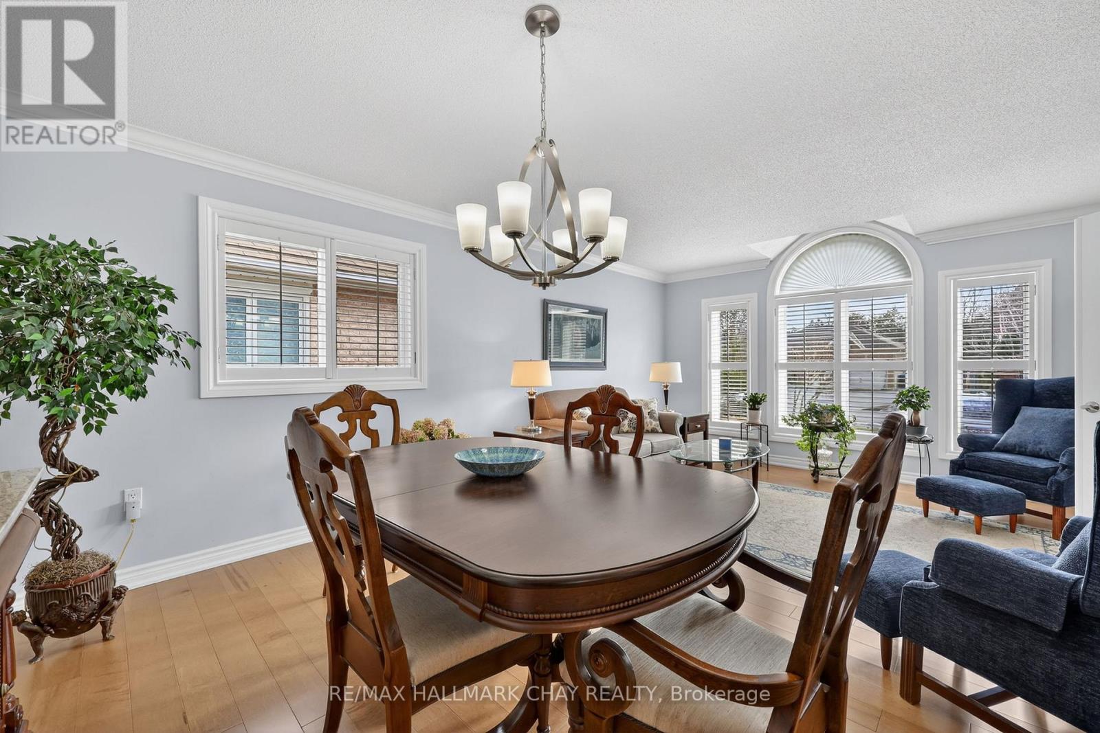 4 Darling Crescent, New Tecumseth, Ontario  L9R 1P4 - Photo 10 - N12873036