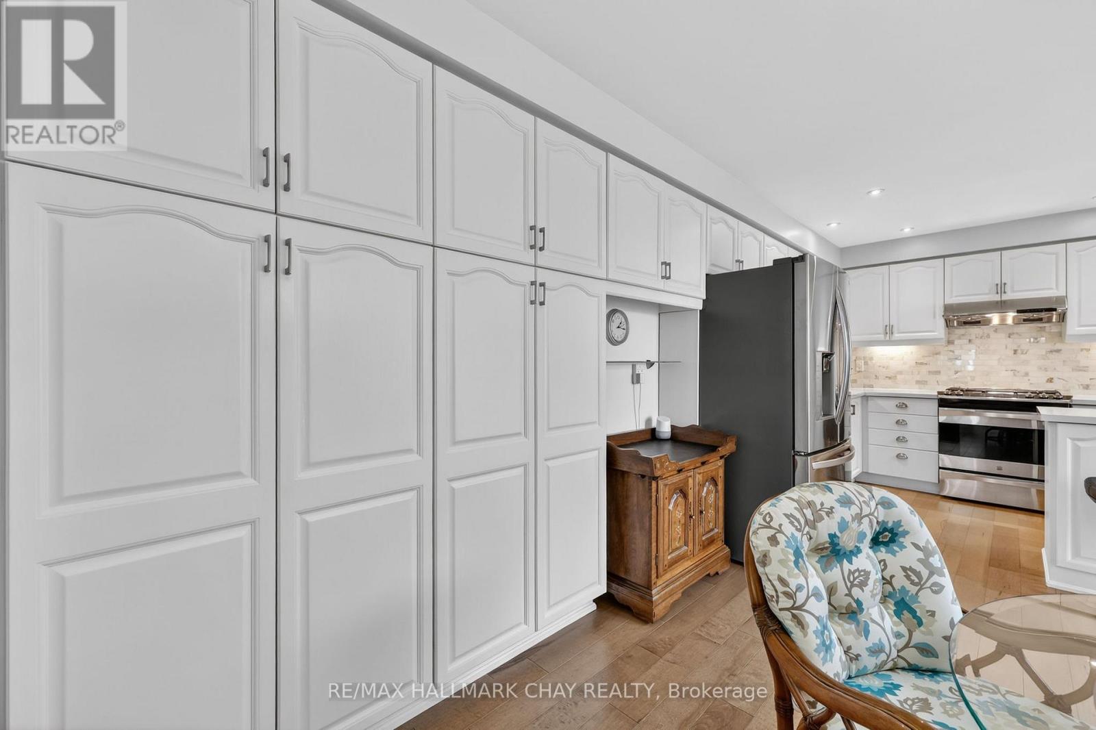 4 Darling Crescent, New Tecumseth, Ontario  L9R 1P4 - Photo 13 - N12873036