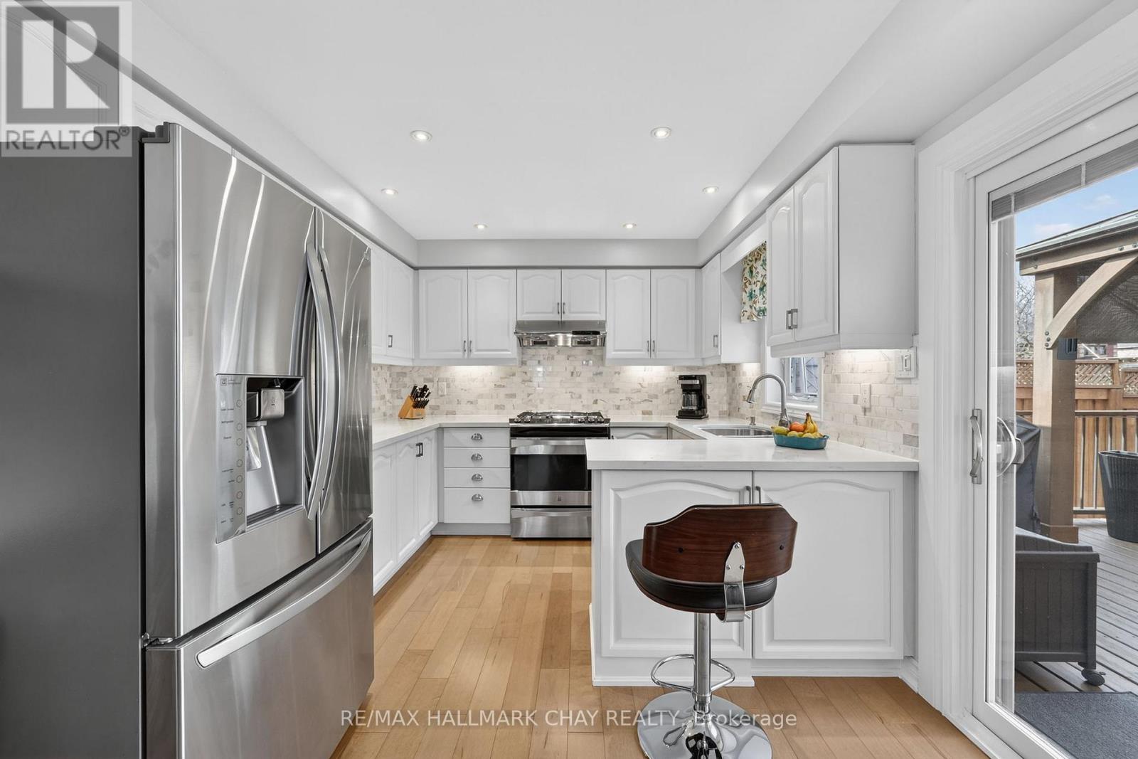 4 Darling Crescent, New Tecumseth, Ontario  L9R 1P4 - Photo 14 - N12873036