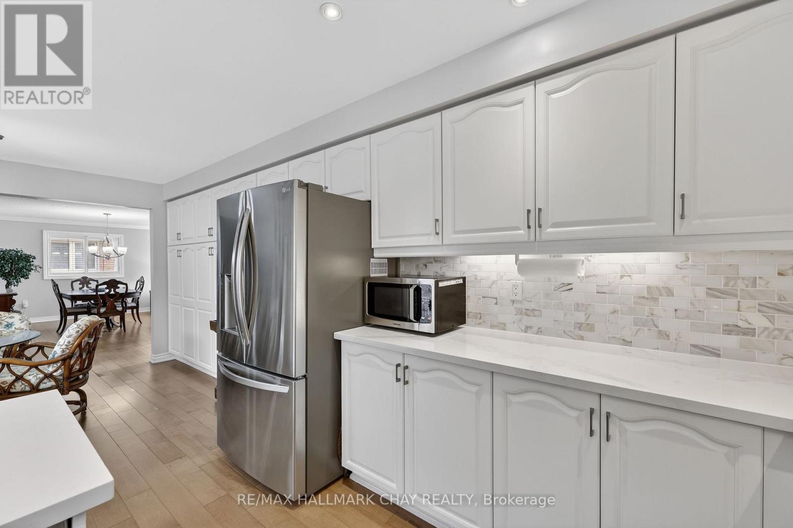 4 Darling Crescent, New Tecumseth, Ontario  L9R 1P4 - Photo 18 - N12873036