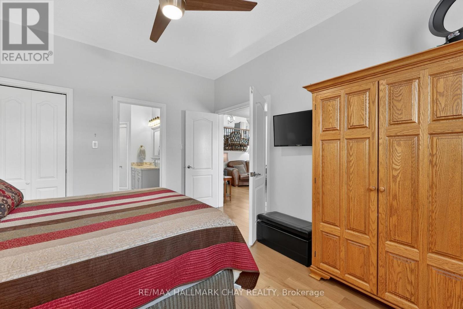 4 Darling Crescent, New Tecumseth, Ontario  L9R 1P4 - Photo 23 - N12873036