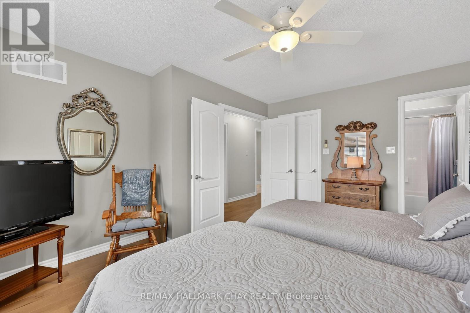 4 Darling Crescent, New Tecumseth, Ontario  L9R 1P4 - Photo 28 - N12873036