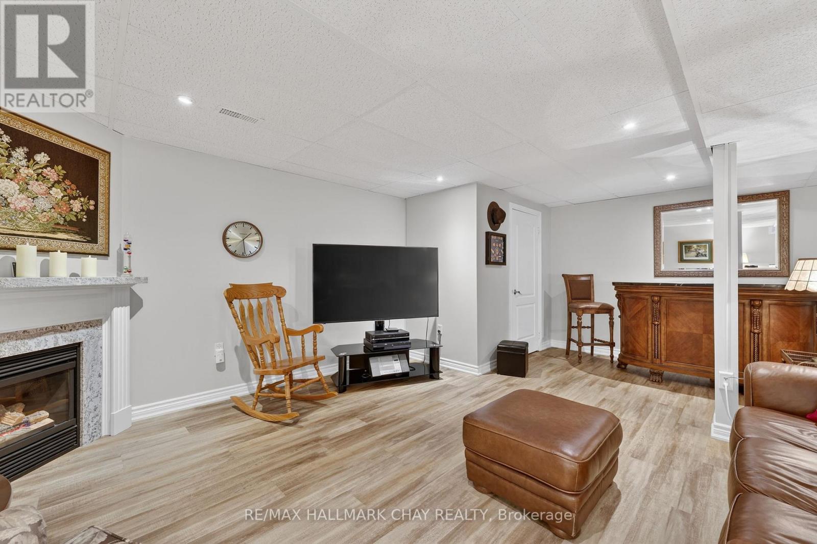 4 Darling Crescent, New Tecumseth, Ontario  L9R 1P4 - Photo 36 - N12873036