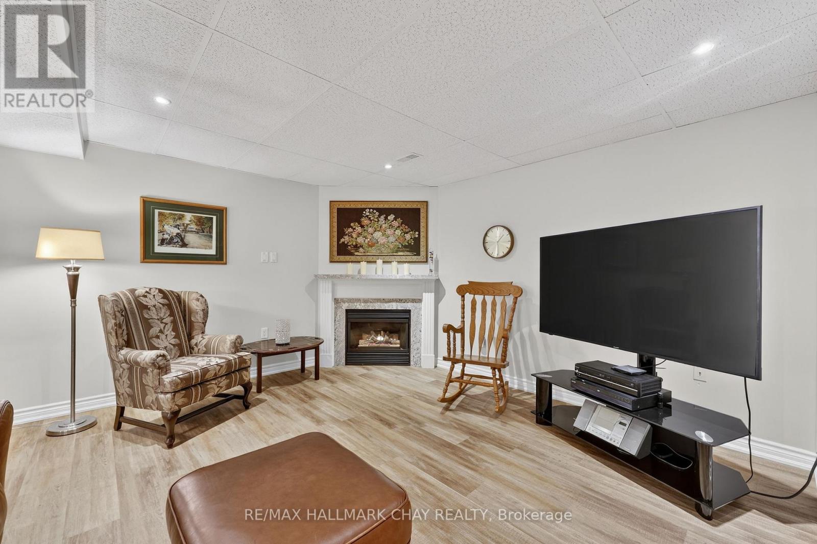 4 Darling Crescent, New Tecumseth, Ontario  L9R 1P4 - Photo 37 - N12873036