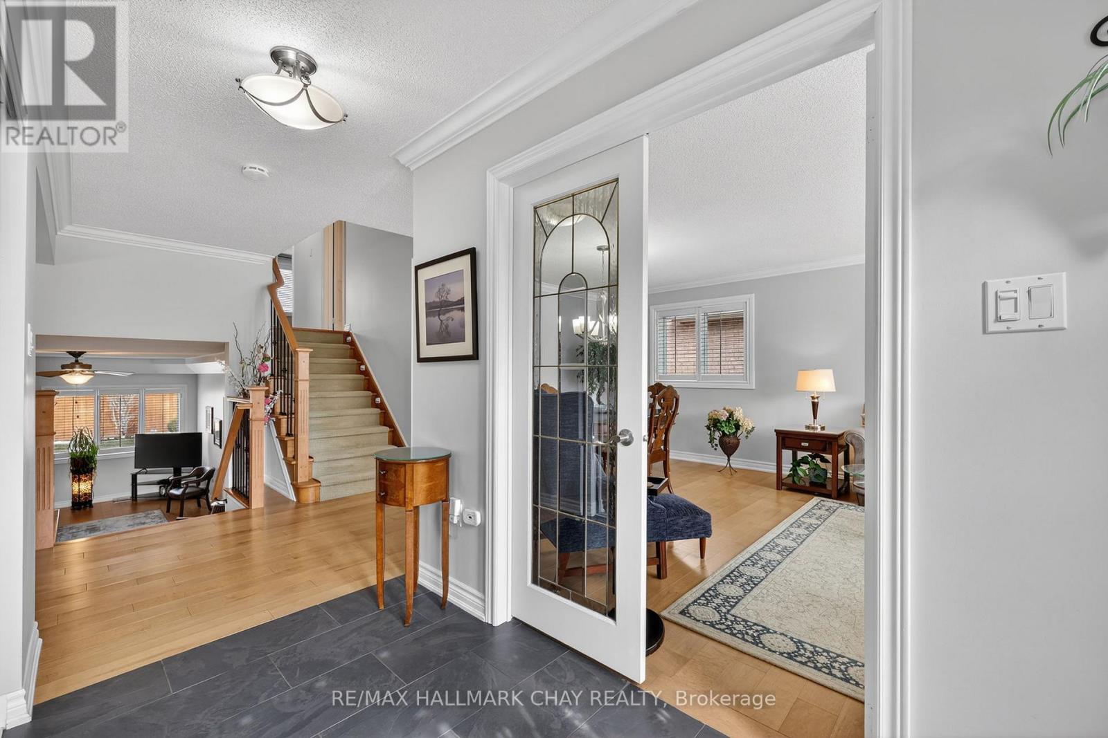 4 Darling Crescent, New Tecumseth, Ontario  L9R 1P4 - Photo 5 - N12873036