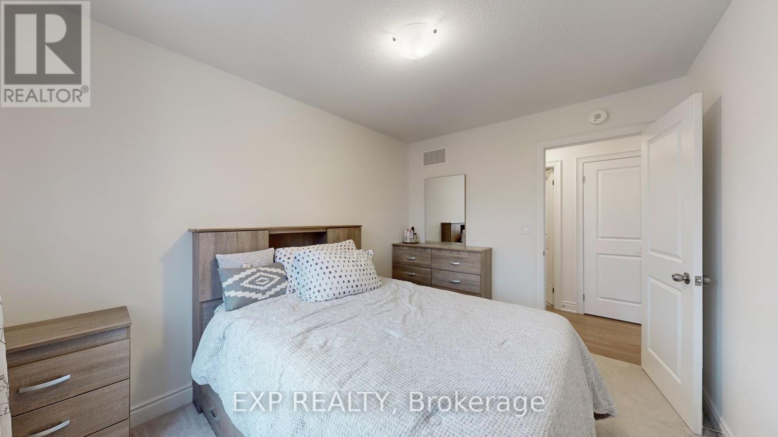 19 Meadow Vista Crescent, East Gwillimbury, Ontario  L9N 0T4 - Photo 31 - N12873040