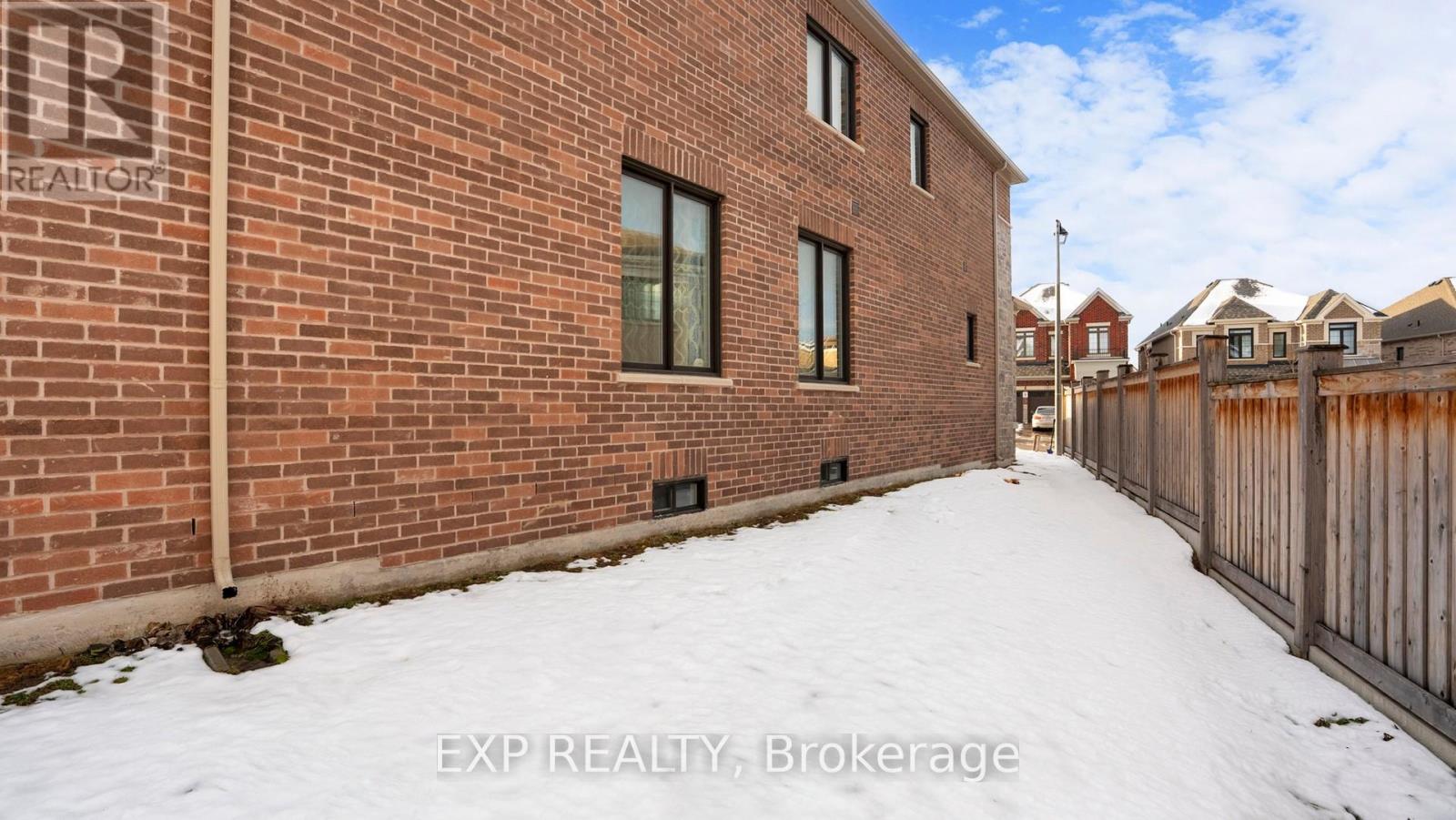 19 Meadow Vista Crescent, East Gwillimbury, Ontario  L9N 0T4 - Photo 34 - N12873040