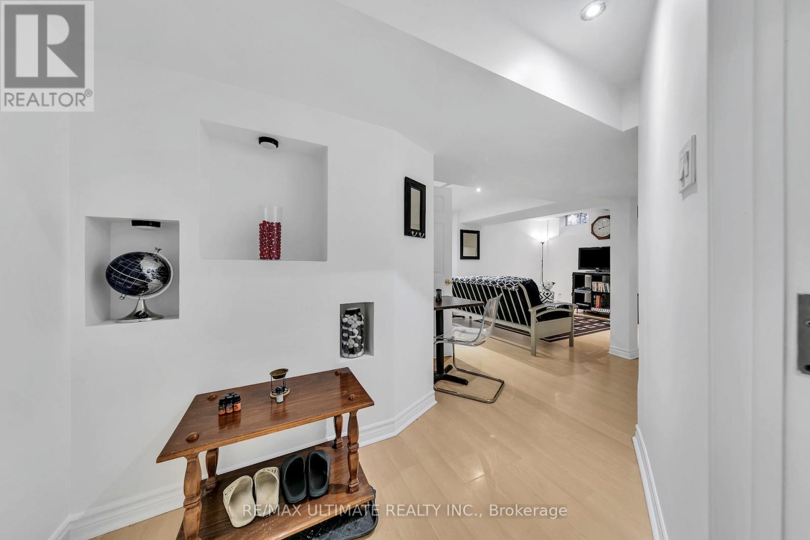 8 Kinney Gate, Vaughan, Ontario  L6A 2S3 - Photo 33 - N12869292