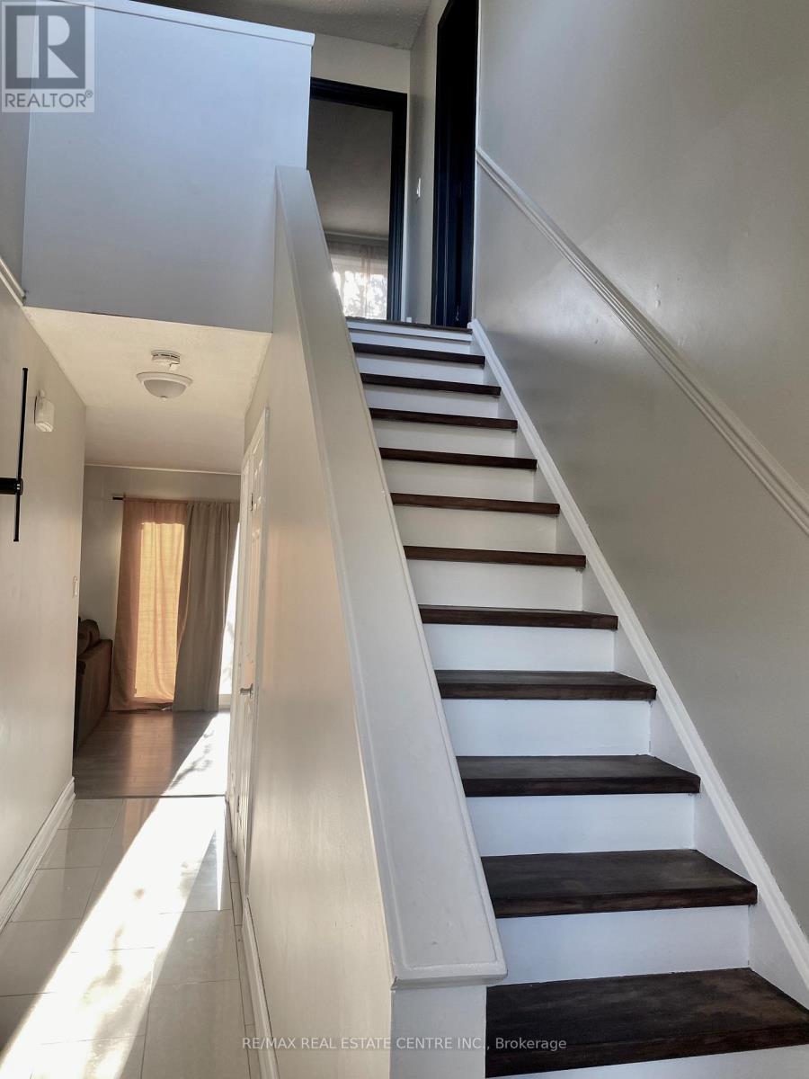 17 - 2755 Windwood Drive, Mississauga, Ontario  L5N 2C8 - Photo 10 - W12852650