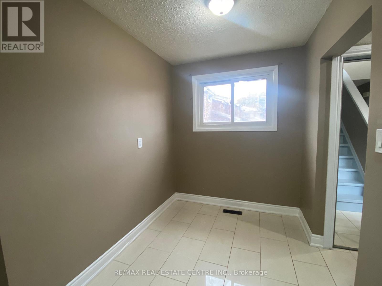 17 - 2755 Windwood Drive, Mississauga, Ontario  L5N 2C8 - Photo 17 - W12852650