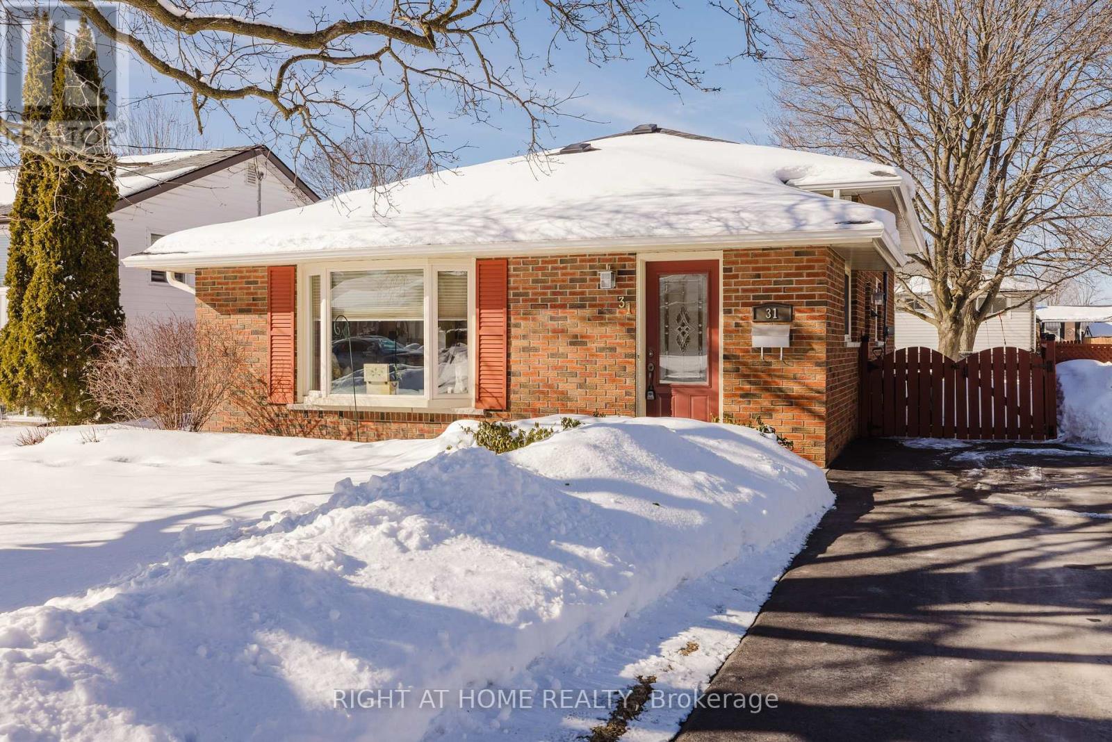 31 THORNCLIFFE DRIVE, Belleville, Ontario