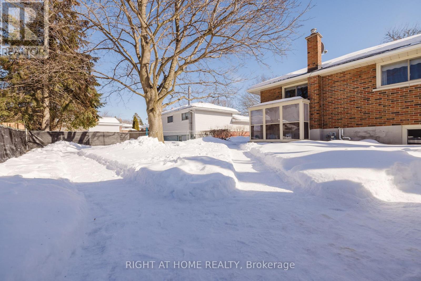 31 Thorncliffe Drive, Belleville, Ontario  K8P 4L3 - Photo 21 - X12820266