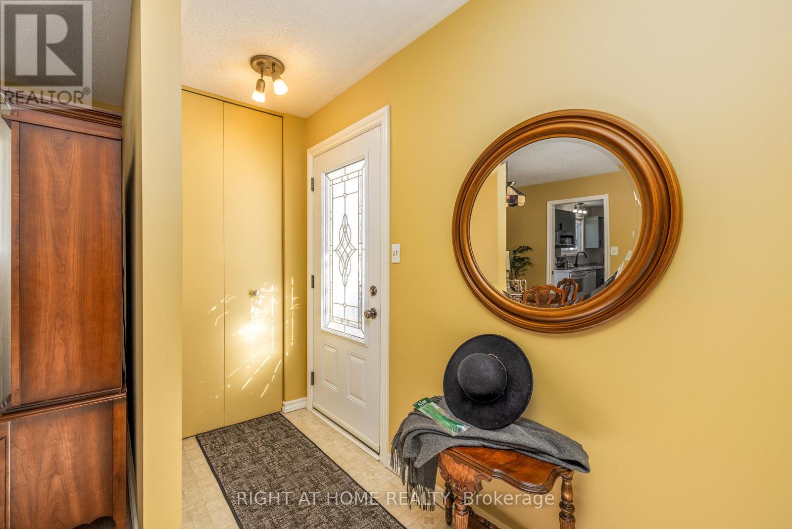 31 Thorncliffe Drive, Belleville, Ontario  K8P 4L3 - Photo 5 - X12820266