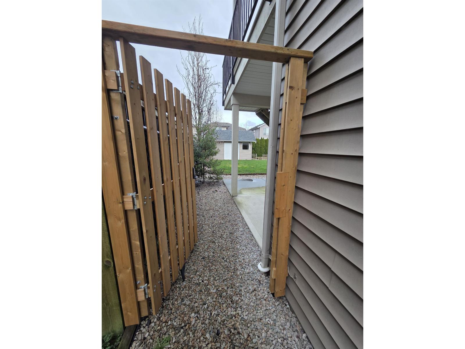 Lower 10282 Kent Road, Fairfield Island, Chilliwack, British Columbia  V2P 5X7 - Photo 10 - R3098917