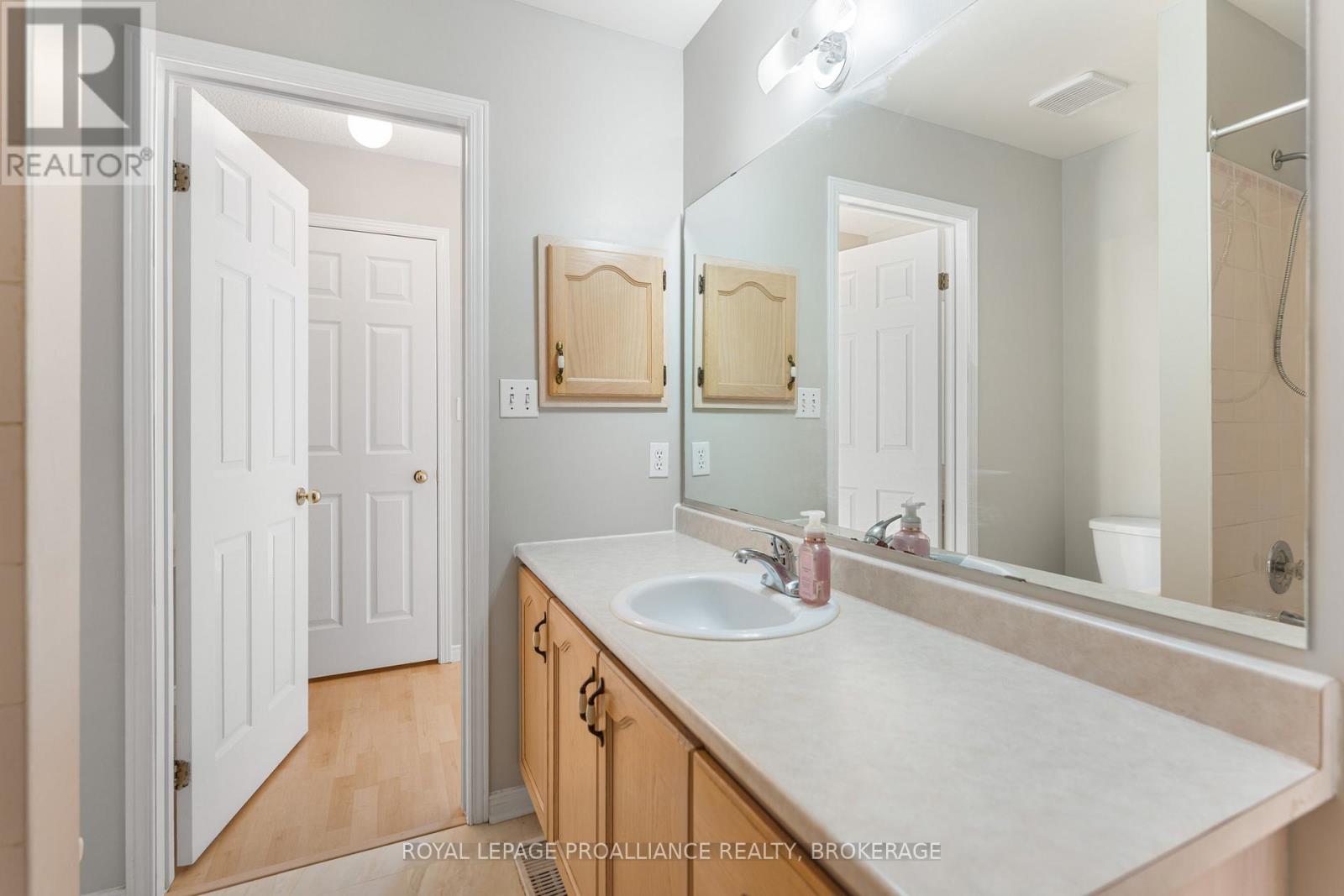 397 Malabar Drive, Kingston (East Gardiners Rd), Ontario  K7M 8X1 - Photo 35 - X12872940