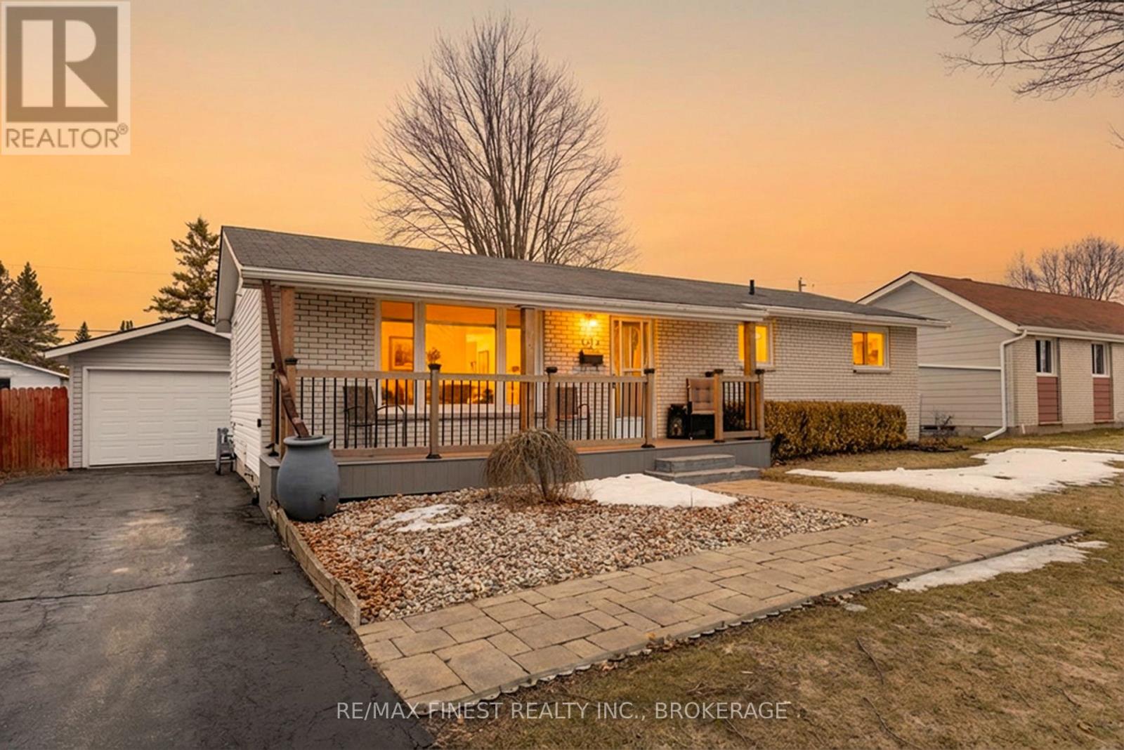 51 HARVARD PLACE, loyalist (amherstview), Ontario