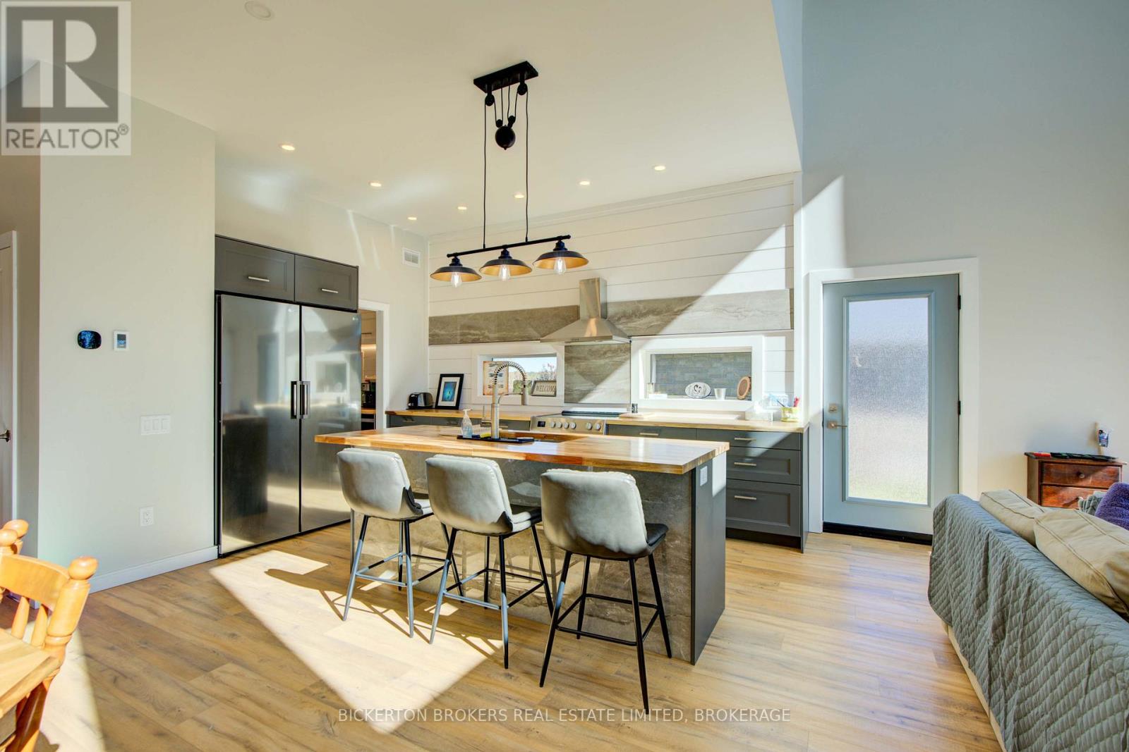 113 Willowbank Road, Front Of Leeds & Seeleys Bay, Ontario  K7G 2V5 - Photo 20 - X12873002