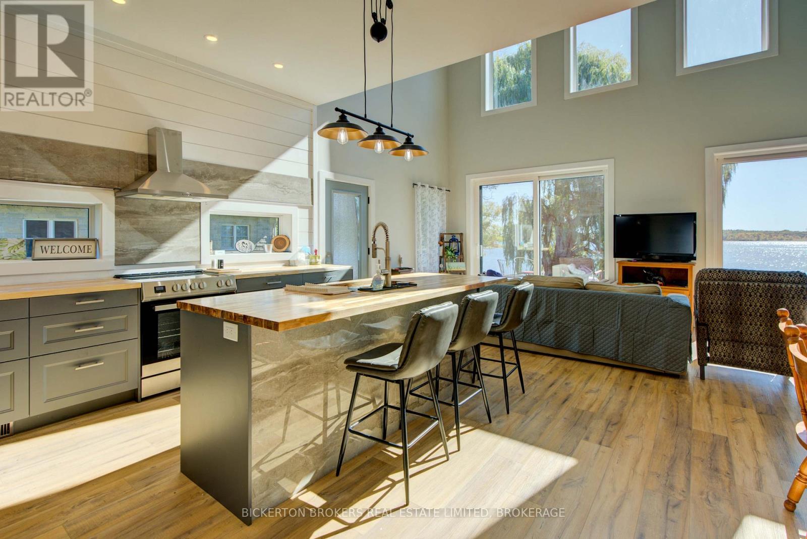 113 Willowbank Road, Front Of Leeds & Seeleys Bay, Ontario  K7G 2V5 - Photo 21 - X12873002