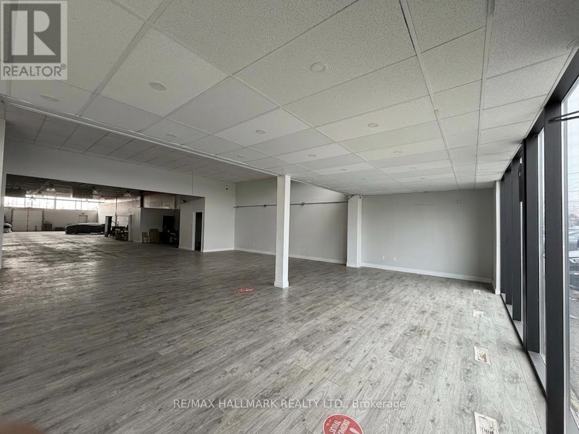 2 - 1101 Finch Avenue W, Toronto, Ontario  M3J 2C9 - Photo 3 - W12872950