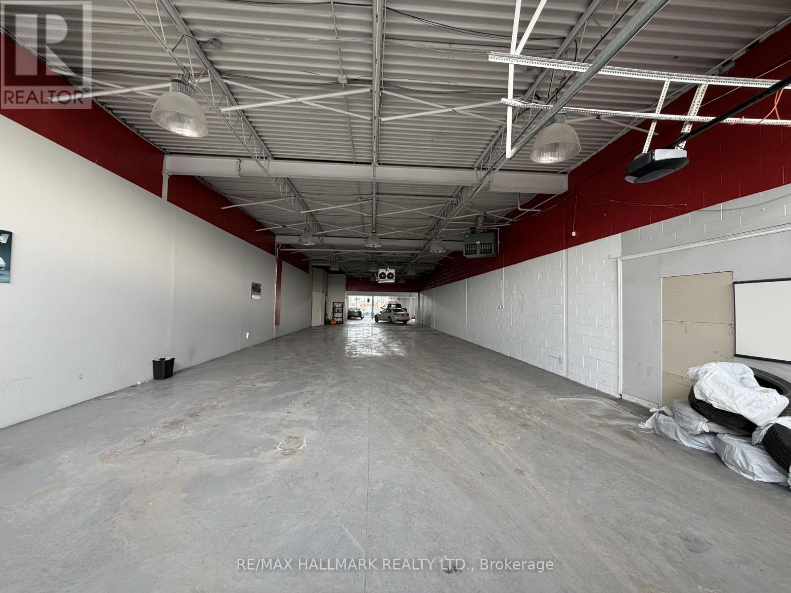 2 - 1101 Finch Avenue W, Toronto, Ontario  M3J 2C9 - Photo 5 - W12872950