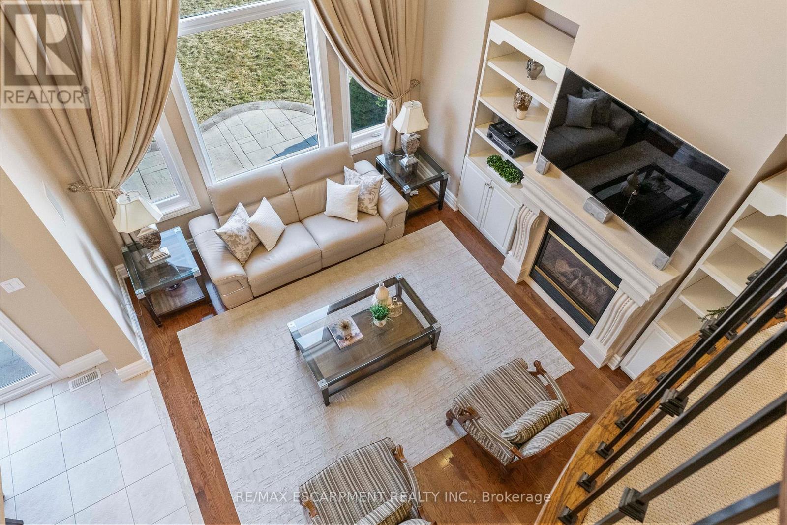 3402 Buena Vista Court, Oakville, Ontario  L6L 6W6 - Photo 11 - W12872960