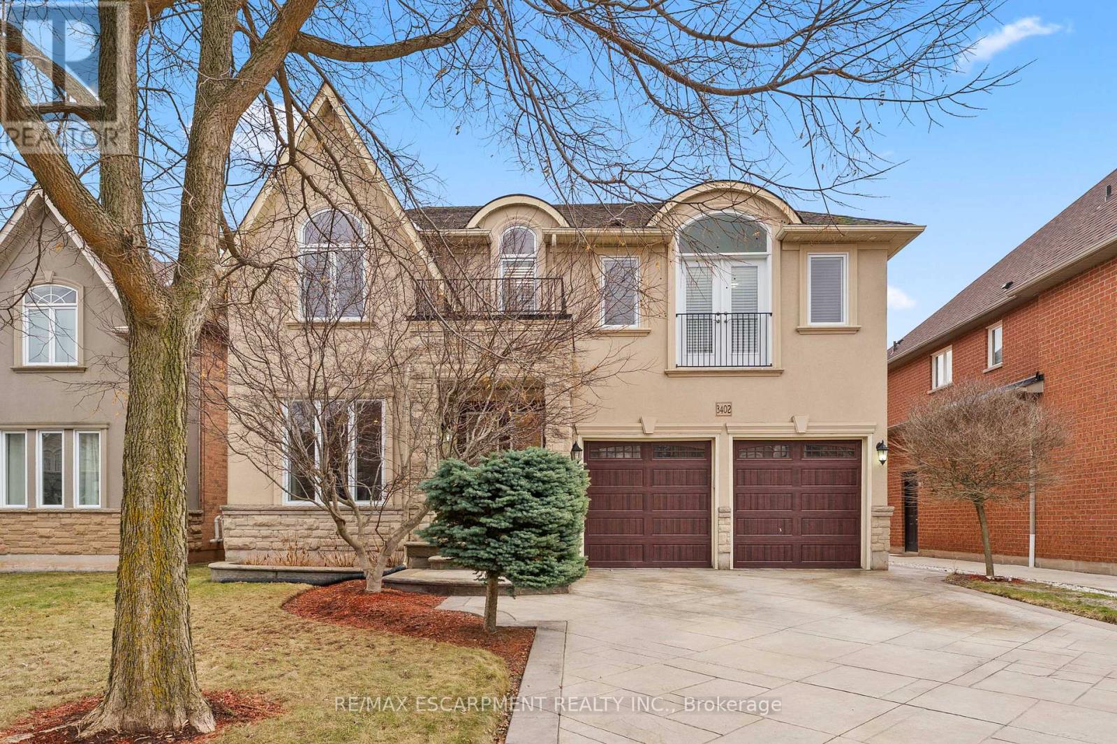 3402 Buena Vista Court, Oakville, Ontario  L6L 6W6 - Photo 2 - W12872960