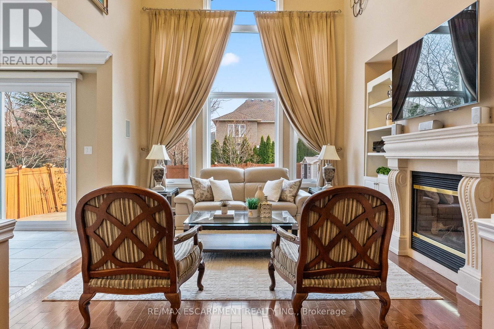 3402 Buena Vista Court, Oakville, Ontario  L6L 6W6 - Photo 8 - W12872960