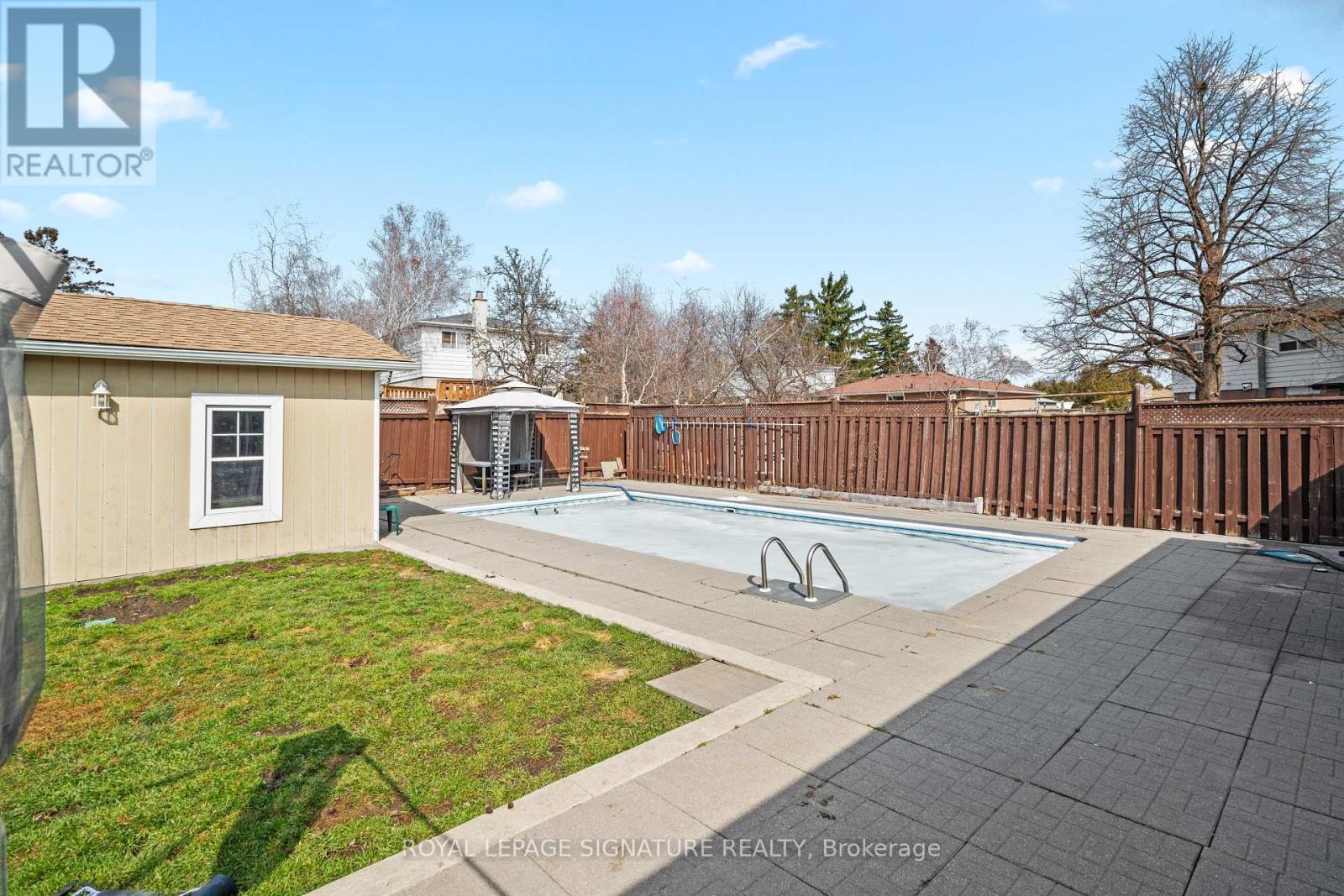 216 Folkstone Crescent, Brampton, Ontario  L6T 3N6 - Photo 29 - W12872980