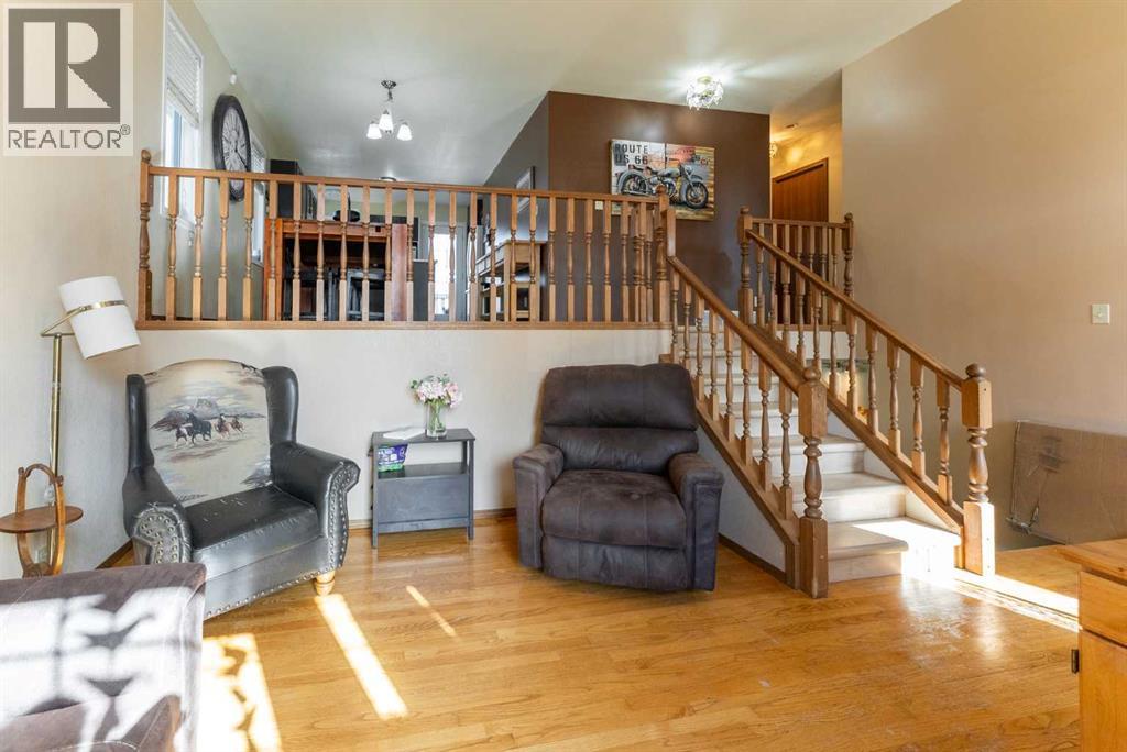 198 Mt Blakiston Road W, Lethbridge, Alberta  T1K 6M5 - Photo 18 - A2290960